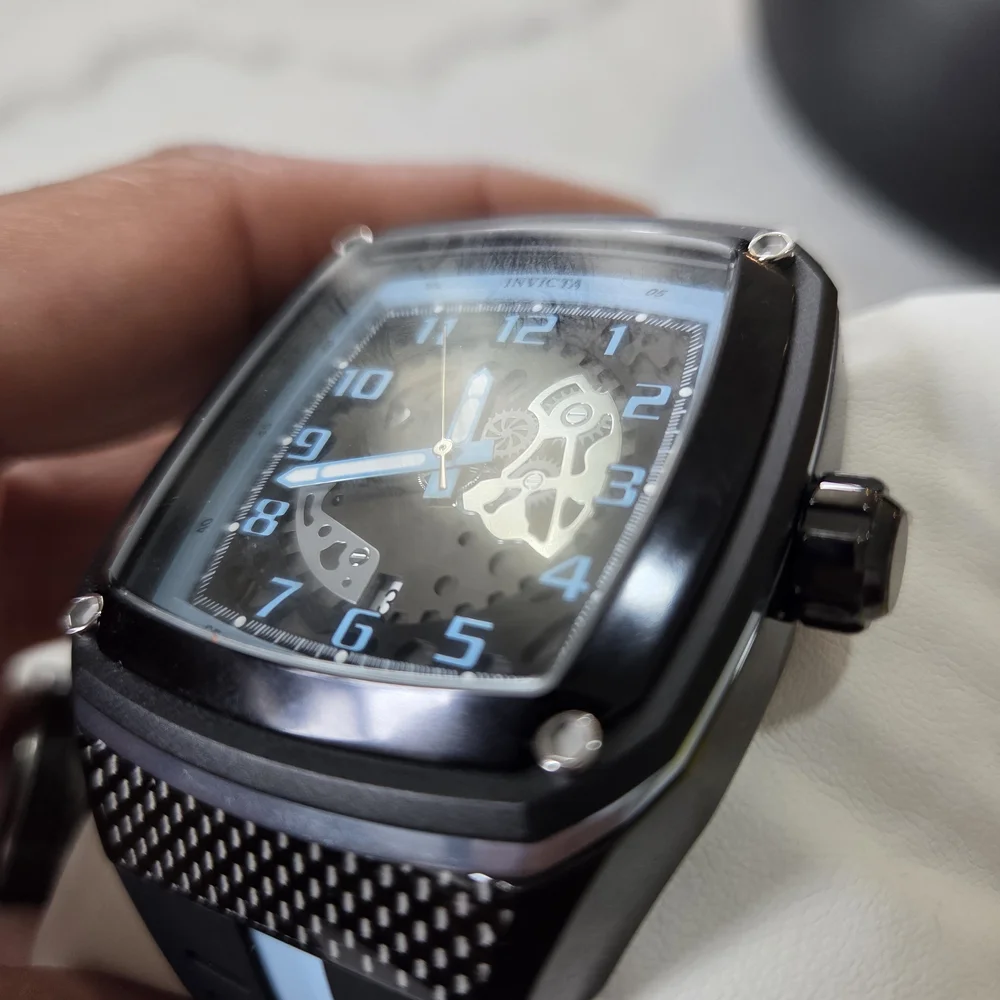 Invicta Smartwatch with Black and Blue Design